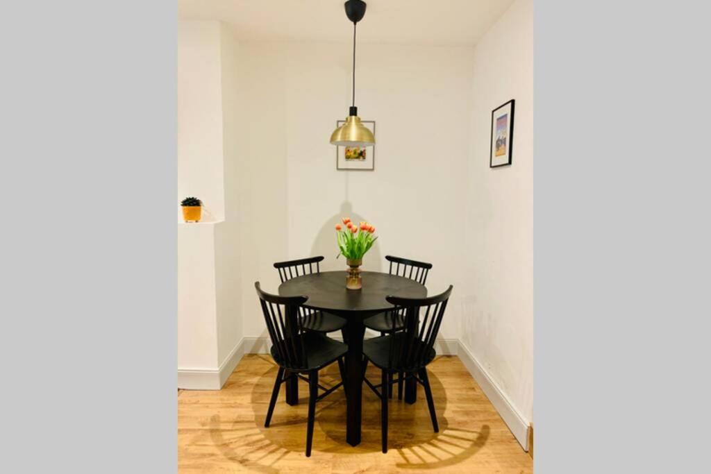 The Nook - A Stylish Apartment With Garden, Near The Beach Berwick Upon Tweed Kültér fotó