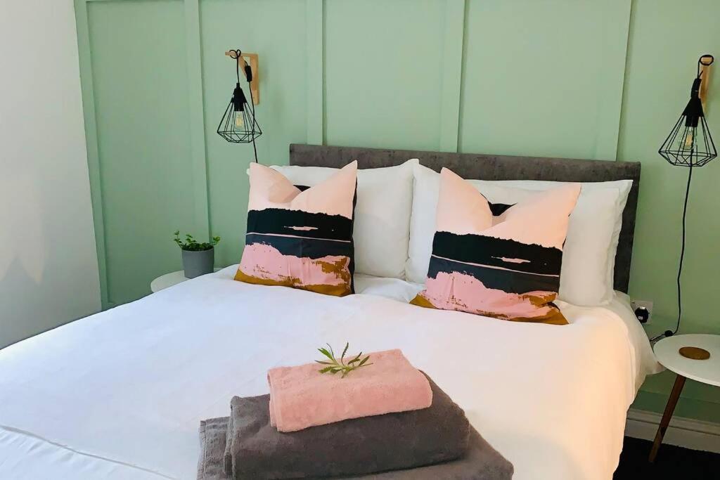 The Nook - A Stylish Apartment With Garden, Near The Beach Berwick Upon Tweed Kültér fotó